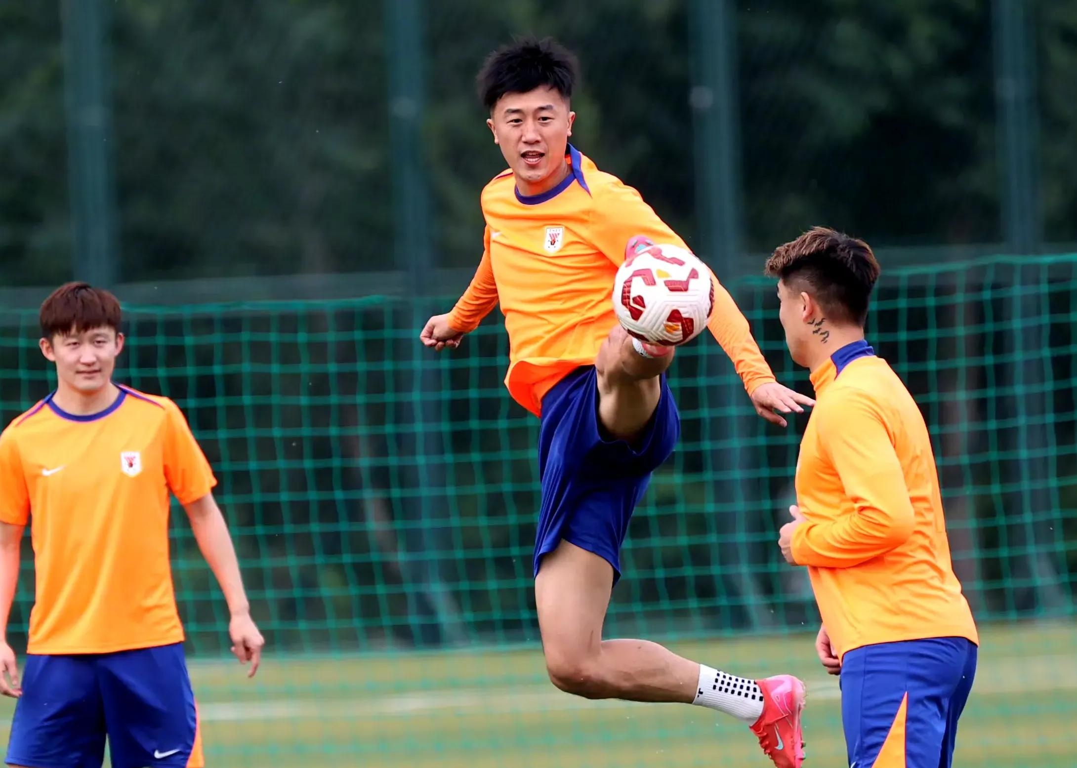 九游-包含转折点山东泰山强势反弹,亚冠今夜攻防权衡,管理层满意,阵容厚度经受考验的词条-九游